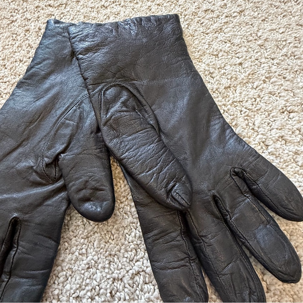 Womens Vintage Black Leather Gloves Sz 8 Lined Driving Fall Winter Classic Retro - Picture 9 of 14